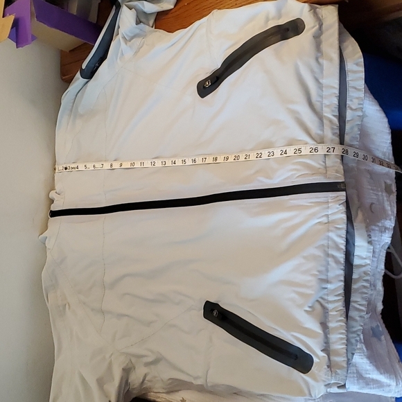 Sunice tornado wind breaker. - Picture 6 of 7